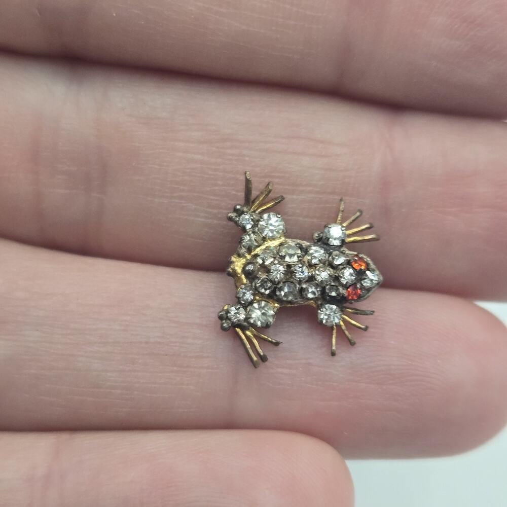 RARE Antique Czechoslovakian Frog Brooch Pin Clear Red Rhinestones Small HTF